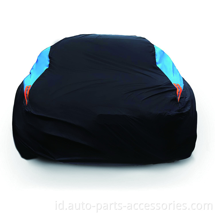 Lipat Batchback Ukuran Universal Logo Disesuaikan 4 Lapisan Lapisan Waterproof Aluminium Foil Car Cover